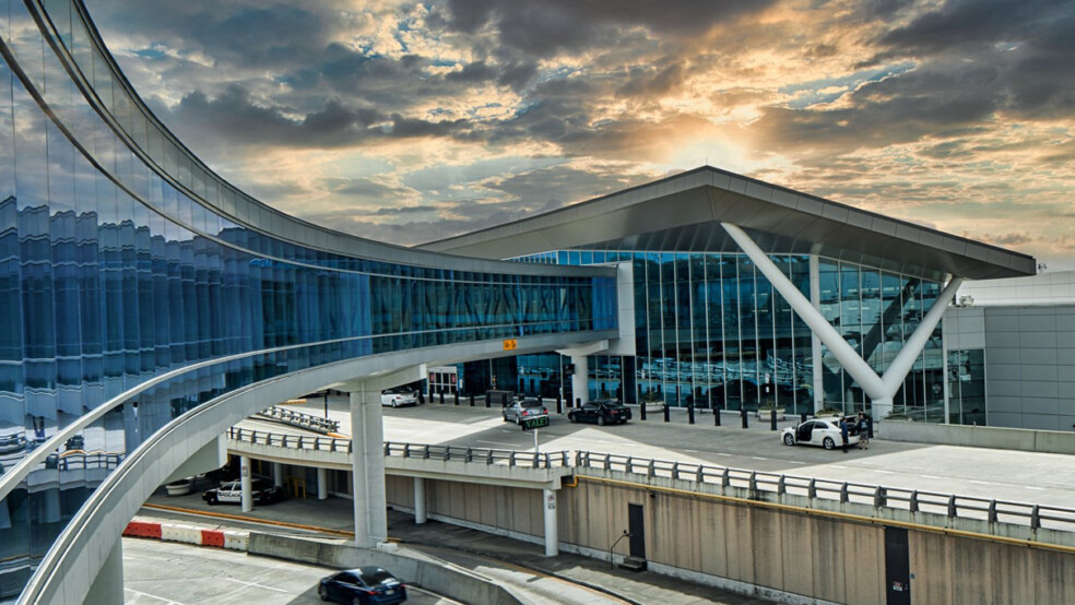 Hobby Airport car service Houston - Mercedes fleet